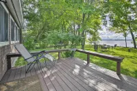 Cozy Lake Champlain Cottage w/ Private Beach!