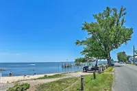 Isle Have Another - 1 Block to Colonial Beach! - Park Yeri