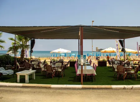 Hotel Yaka Inn Отели в г. Atakent Mahallesi