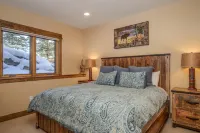 The Sanctuary Getaway - 192 Home - Balkoner