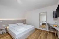 Hotel Londra Slow Living Molveno - Balcony