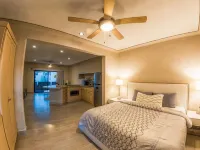 Castillo Blarney Inn Hotels near Medano Beach