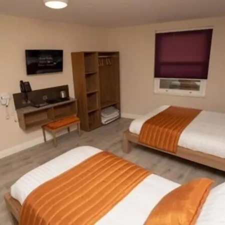 Eagle Hotel Luton Airport