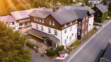 Hotel Seiffener Hof Отели в г. Нойхаузен