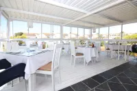 Le Blue Guesthouse Hotels in Bluewater Bay
