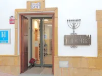 Hospedium Dlj Hostal Temático Desde la Judería - Bãi đậu xe