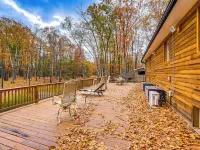 Private Hot Tub on 10 Acres: Cozy Catskill Getaway Hotels in Catskill