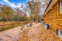 Private Hot Tub on 10 Acres: Cozy Catskill Getaway Hotels in Catskill