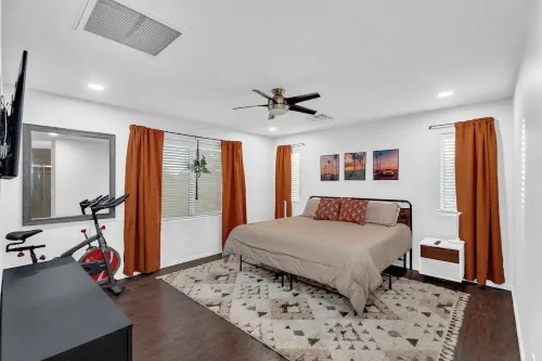 Cuban inspired Mid Term Rental in the heart of Gilbert