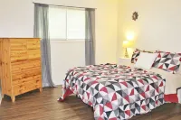 3/2 on 1 acre on main road close to Casinos, Restaurants & Plants! Hotels near Glad Tidings Church