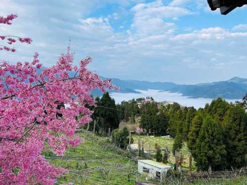 拉拉山和風山莊
