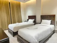 The Q Hotel RK Beach - Beach