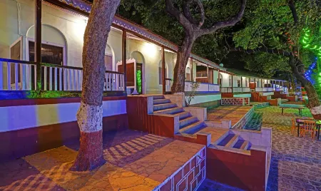 Treebo Cecil Resort, 600 Mtrs from Matheran Railway Station Отели в г. Матеран