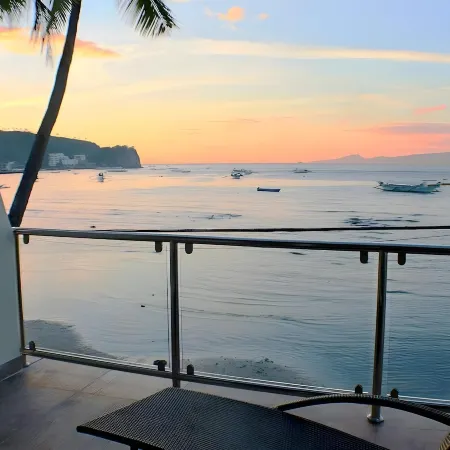 Montani Beach Resort Puerto Galera Powered by Cocotel