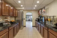 SureStay Hotel by Best Western East Brunswick - 朝食