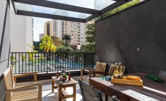 Casa com 2 suítes AC Higienópolis