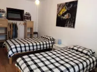 House Peniche Portugal 200 meters from the beach 8 people bairro do Visconde