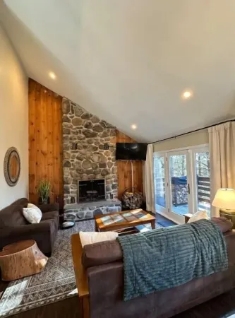 Newly Renovated Ski House in Windham