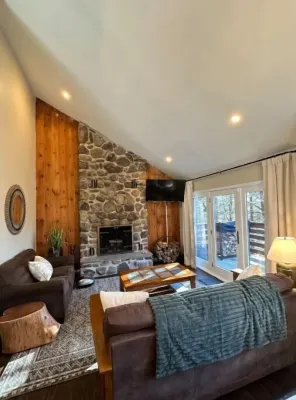 Newly Renovated Ski House in Windham
