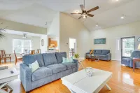 Secluded Mount Pleasant Home - 6 Mi to Beaches! - Alojamientos