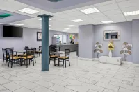 Quality Inn Oak Grove Fort Campbell Hotels in Hopkinsville