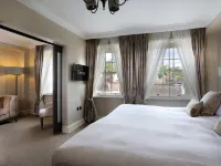 Castle Hotel Windsor Hotels in Windsor