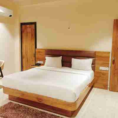Flamingo Club & Resort, Una Gujarat, 3KM Away from Diu Checkpost Rooms