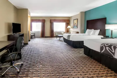 Comfort Suites Hotels in Clovis
