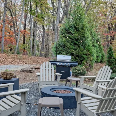 Luxury Bungalow with Mountain Views From Every Room 5 Minutes From Downtown