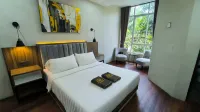 Hotel Kencana Jaya Hotels in Batealit