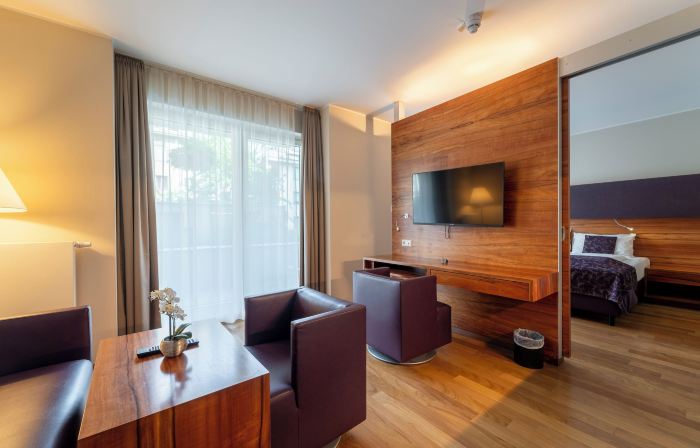 Pakat Suites