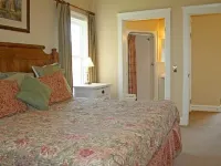 Beautiful Condominium at Castle Hill Resort, 10 Minutes from Okemo Ski Resort Hotels in Cavendish