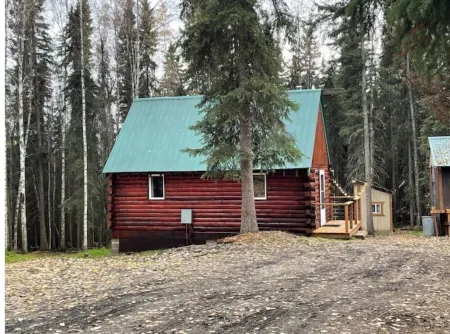 Rustic Cabin at 17.5 Chena Hot Springs Rd.