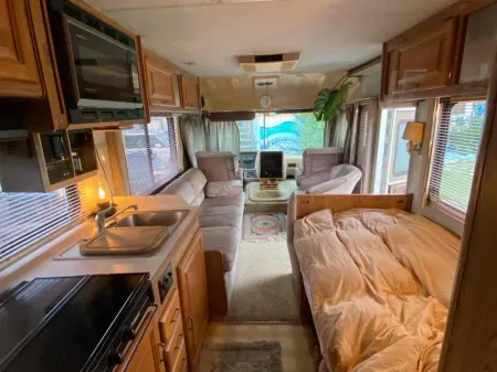 Unity KIX Beach Resort Отели рядом со станцией JR Kumeda station