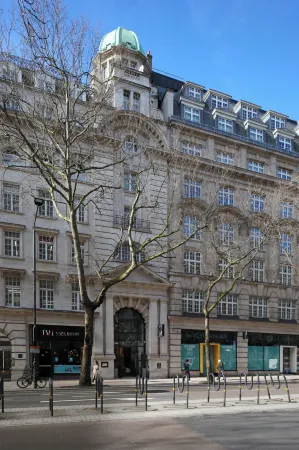 The Z Hotel Holborn Отели рядом с достопримечательностью «Library and Museum of Freemasonry»