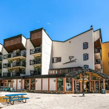 Lift House Lodge, Remodeled Downtown Lionshead Studio Condo