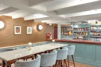 The Kingsley Hotel - bar