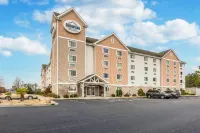 Suburban Studios Near Camp Lejeune - Kolam Renang