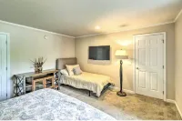 Waterfront Condo, Flathead Lake and Mountain Views!