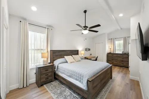 Charming 1-bedroom Cottage - Close to Downtown/Sponge Docks/Beaches/Trails