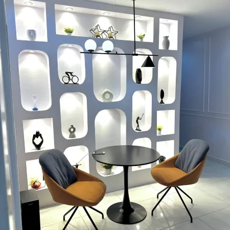 Metrohut Service Apartments Отели в г. Кано