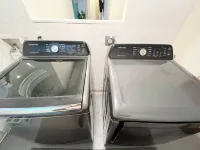 Big House in the Heart of Champaign + Game Room! Hotels in Champaign