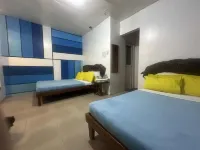 Maru's Beachfront Rooms Hotels in Mamburao