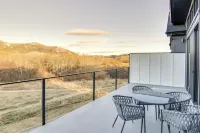 Modern Bozeman Escape w/ Bridger Mountain Views! - شرفة