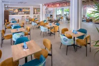 Hotel Mar Blau - breakfast