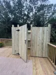 Newly renovated 2BR house, FREE CAR w/beach sticker, pet friendly, sleeps 8