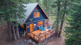 Minutes to Skiing Lake Hot Tub Fire Pit Deck Indigo Owl by AvantStay