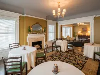 The Strathallan Rochester Hotel & Spa - a DoubleTree by Hilton Hotels in Monroe County