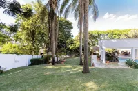 Oasis in the city - High standard mansion in Curitiba Hotels in Seminario