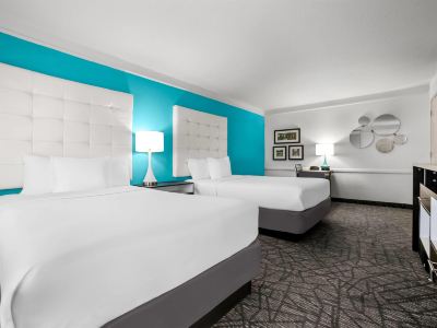 Howard Johnson by Wyndham Columbus Fort Moore